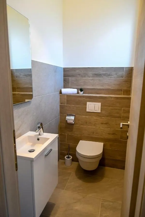אופטיה Villa Paula